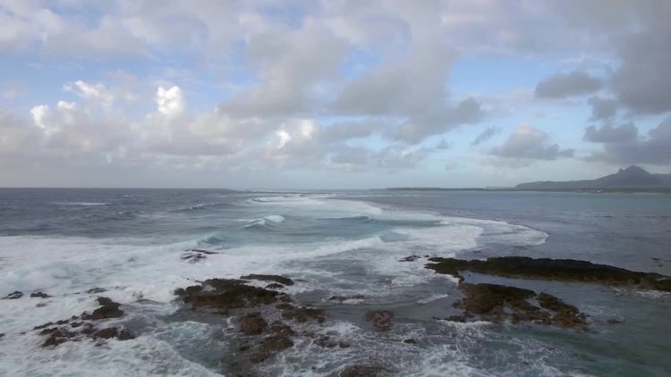 Ocean Waves Crushing On Shore: Stock Video