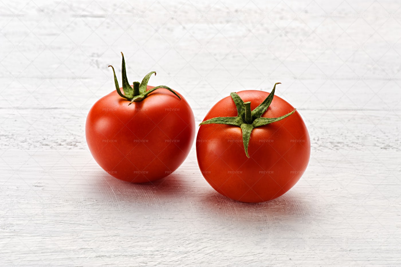 Two Red Tomatoes: Stock Photos
