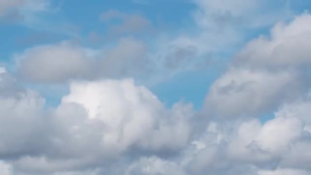 Fluffy White Clouds Time Lapse 4k: Stock Video