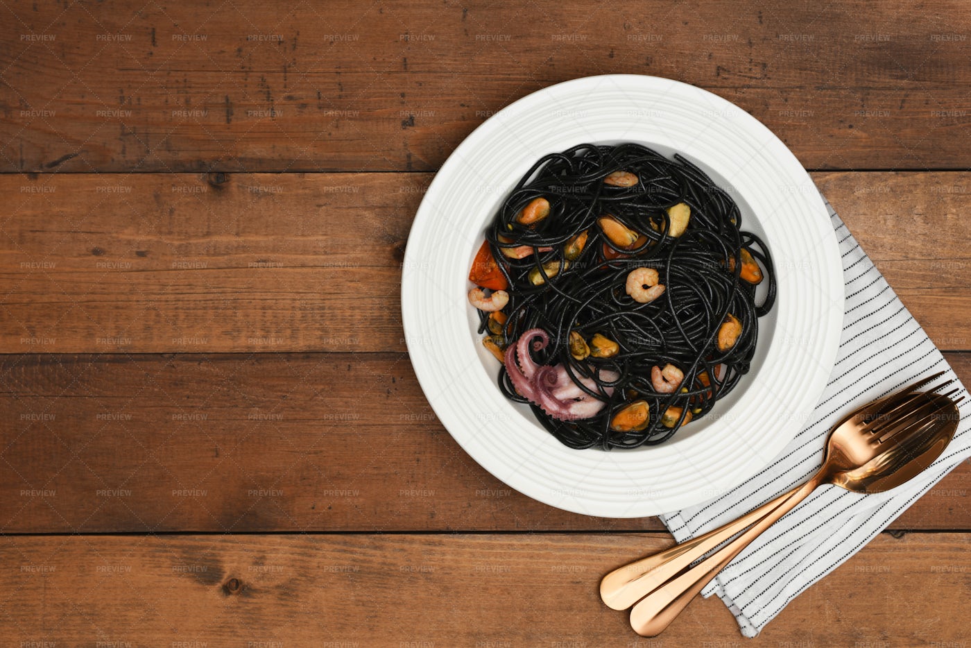 Black Seafood Pasta: Stock Photos