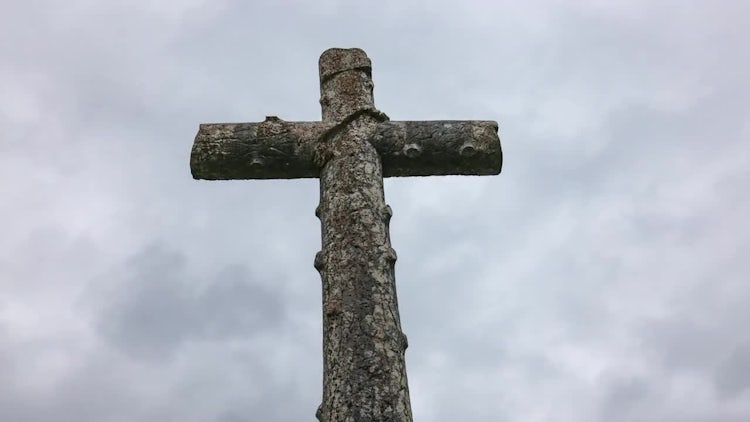 Tall Old Wooden Cross: Stock Video