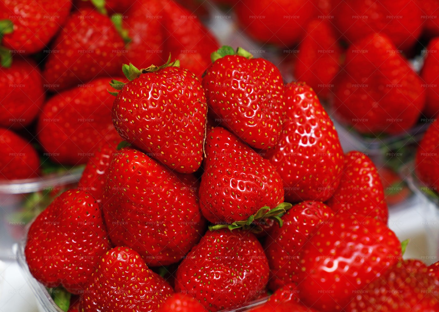 Strawberries: Stock Photos