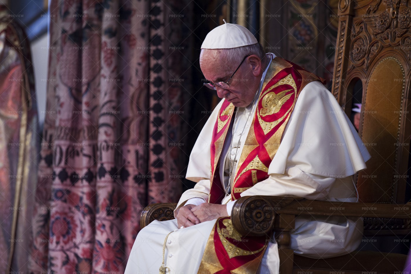 Pope Francis During Liturgy: Stock Photos