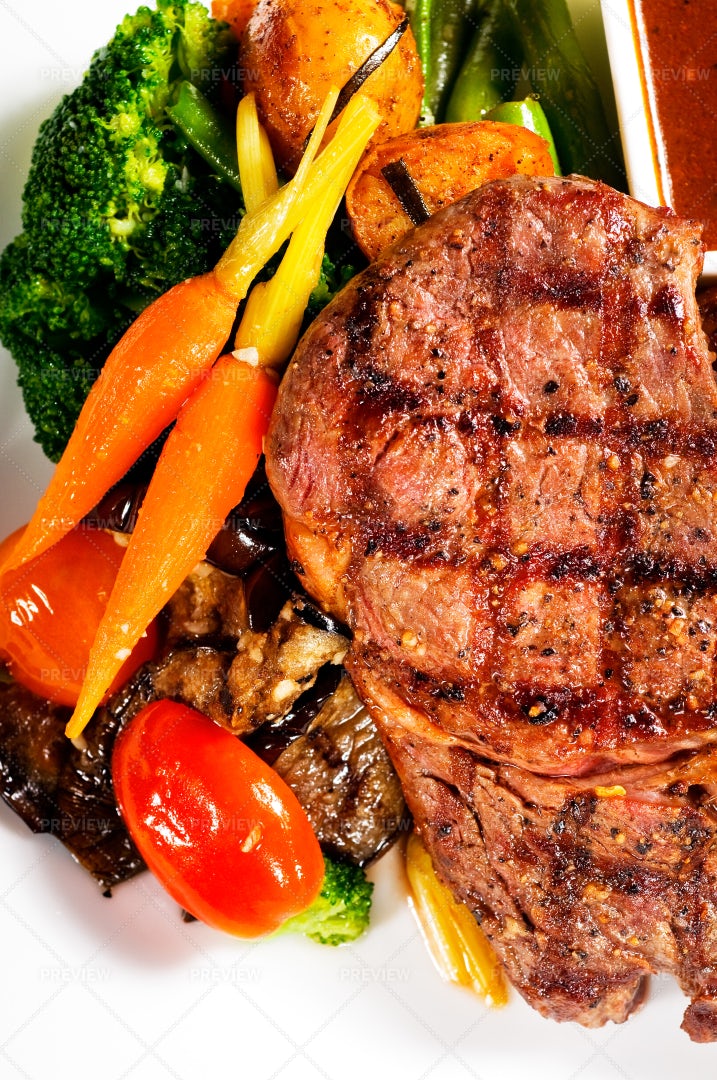 Grilled Steak For Dinner: Stock Photos