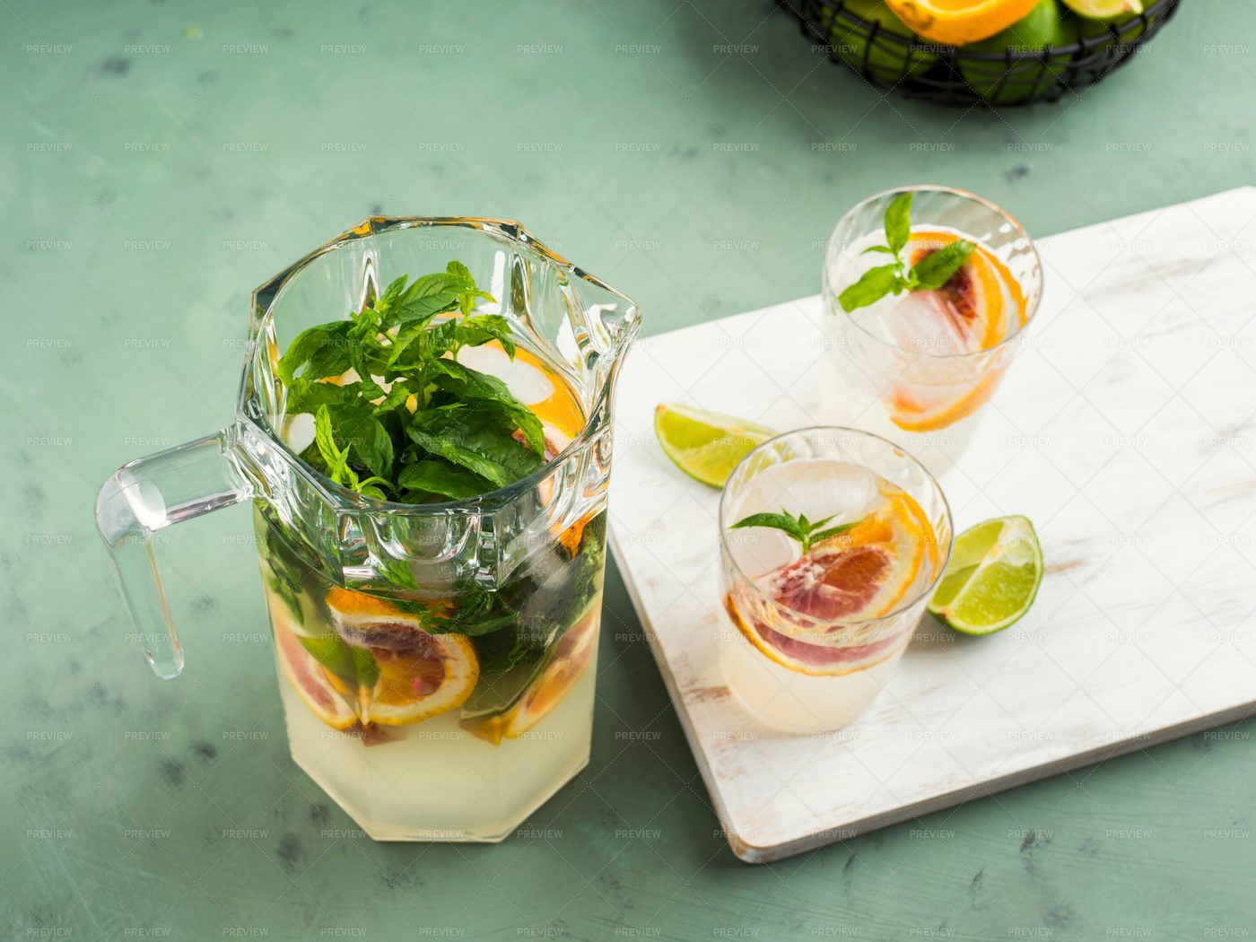 Fresh Summer Citrus Drink: Stock Photos