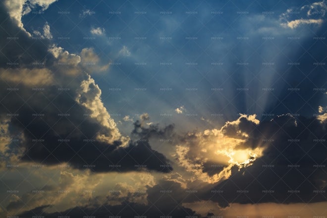 Sun Rays Peeking Out From Behind Clouds Exemplifying Hope Stock Photo -  Download Image Now - iStock