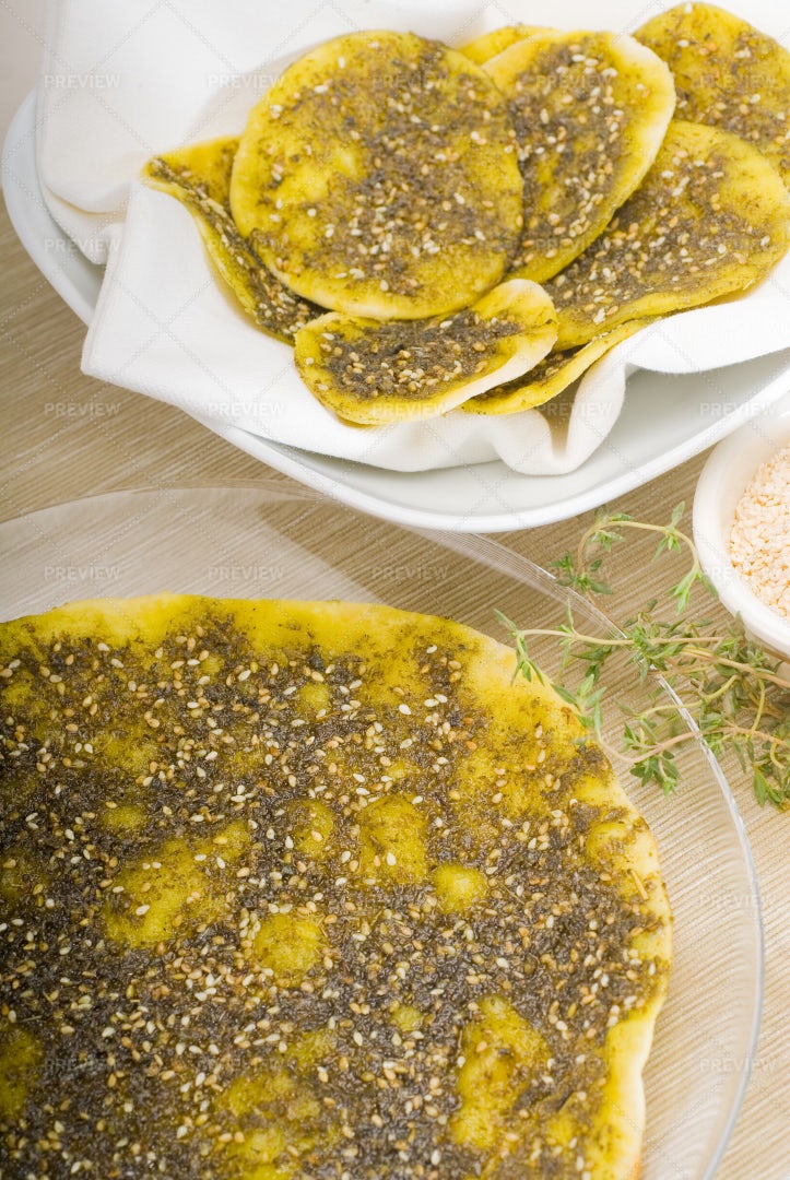 Lebanese Manouche: Stock Photos