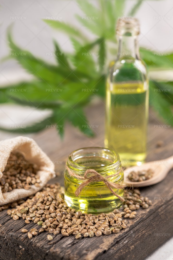 Healthy Hemp Oil: Stock Photos