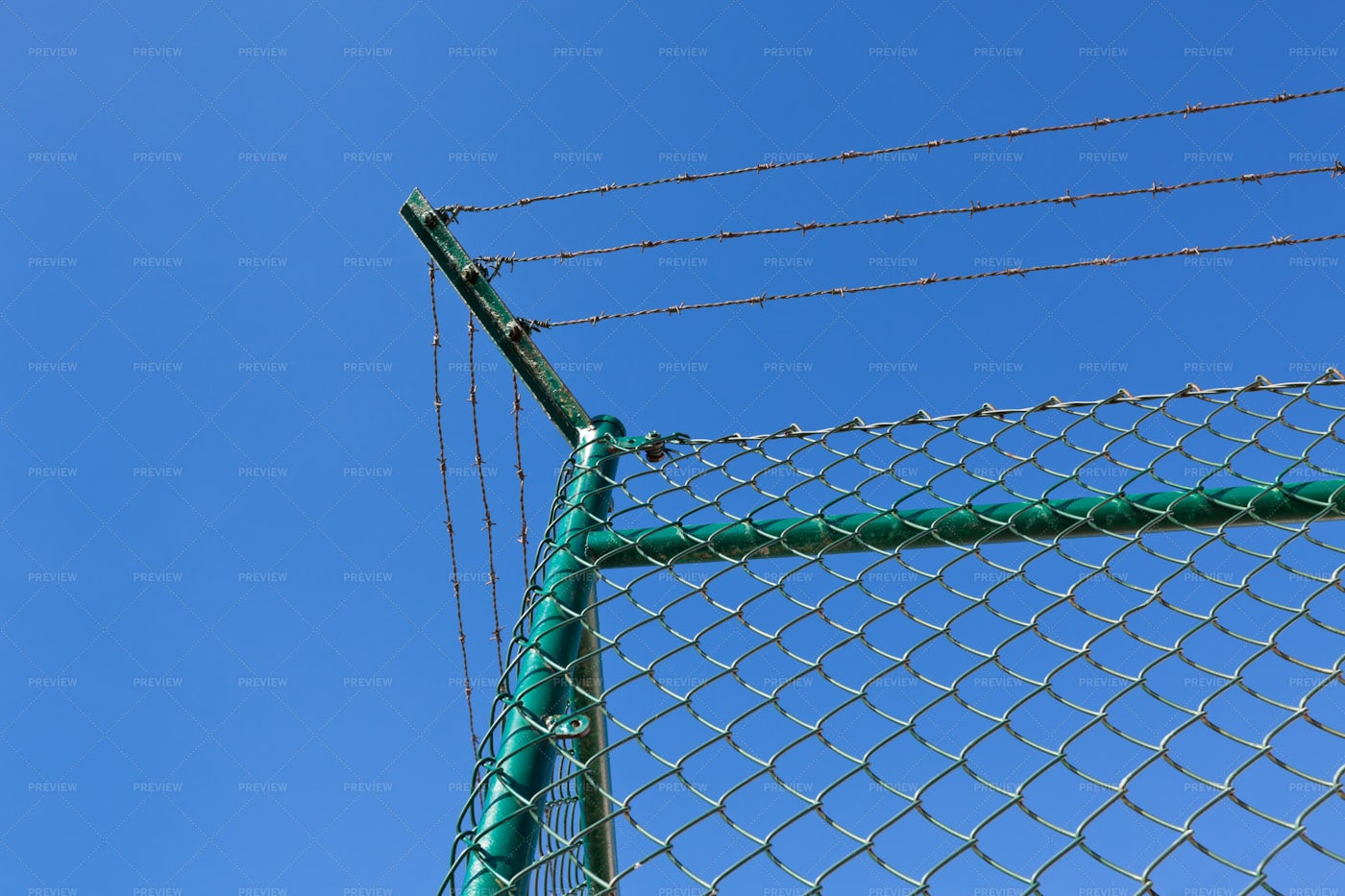 Wire Fence: Stock Photos