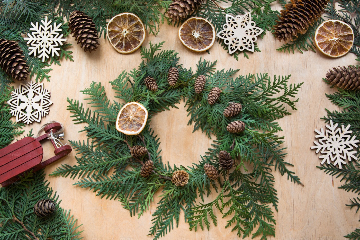 Christmas Wreath Background: Stock Photos