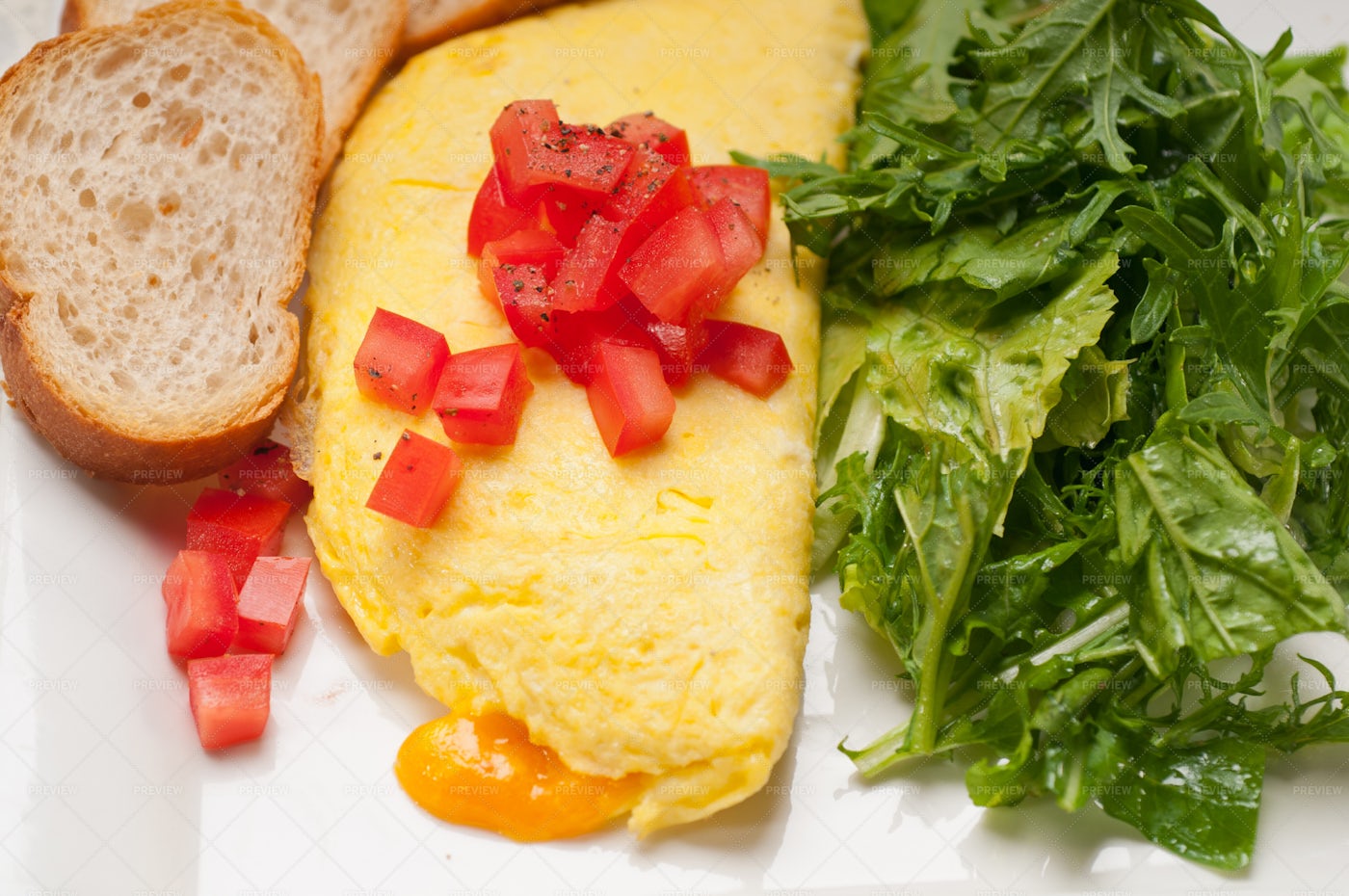Cheese Ometette With Tomato: Stock Photos