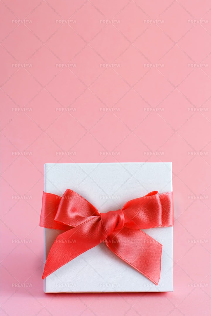 White Gift Box: Stock Photos