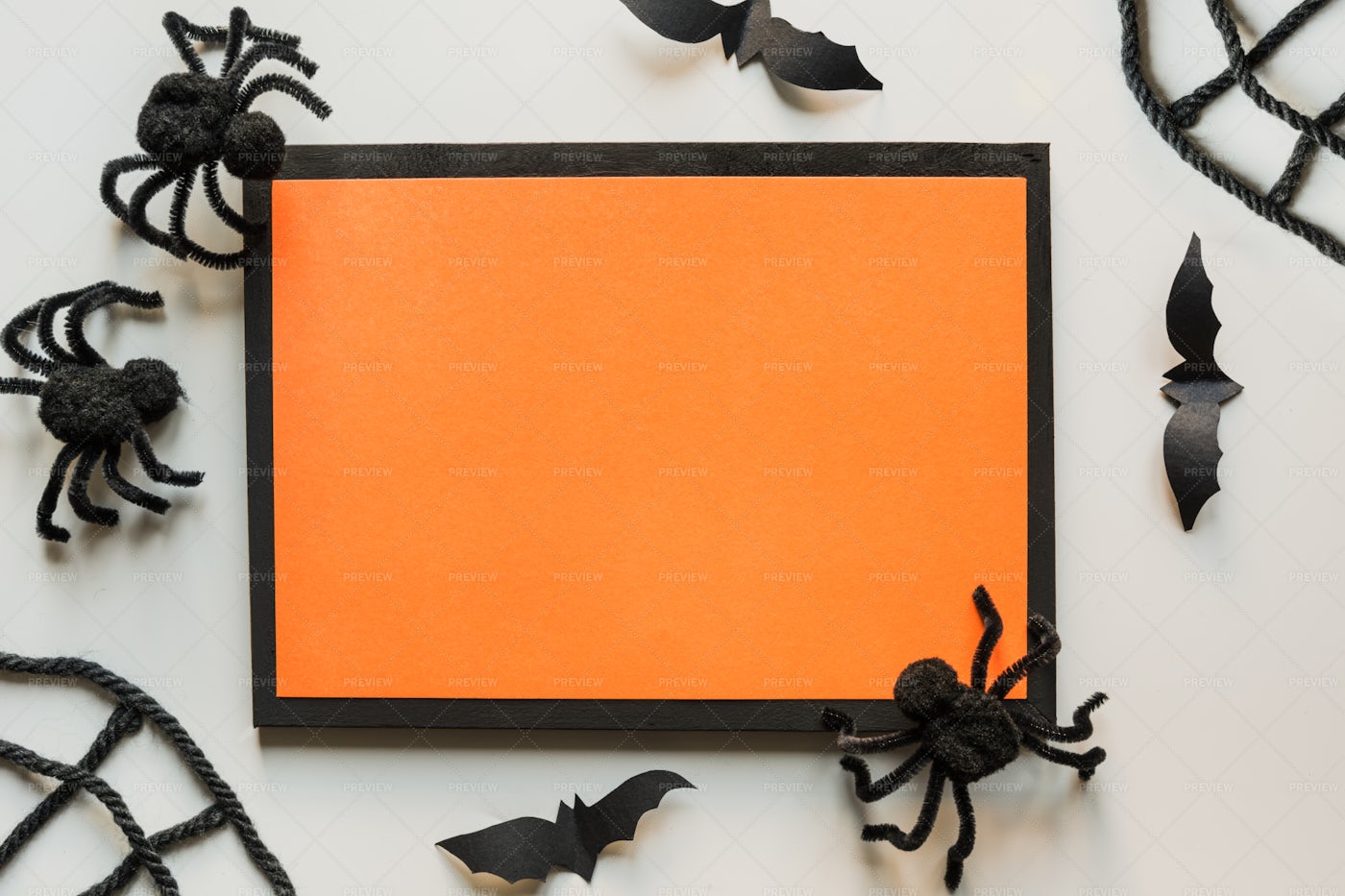 Halloween Invitation With Spiders: Stock Photos
