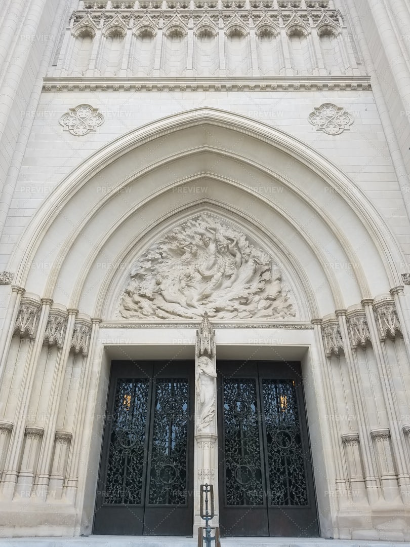 National Cathedral Portal: Stock Photos