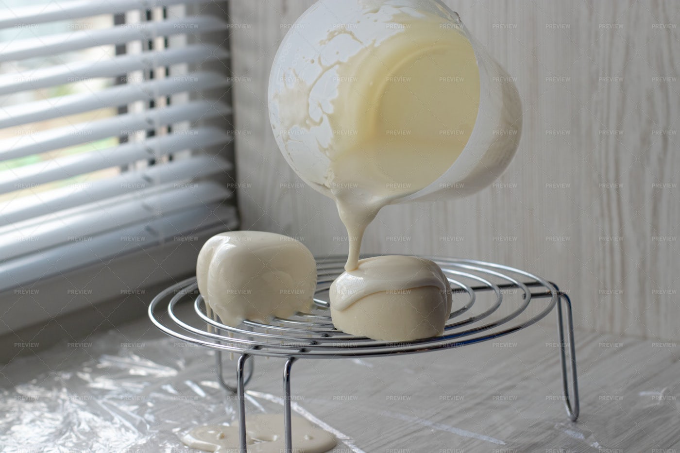 Process Of Making Mousse Cakes: Stock Photos