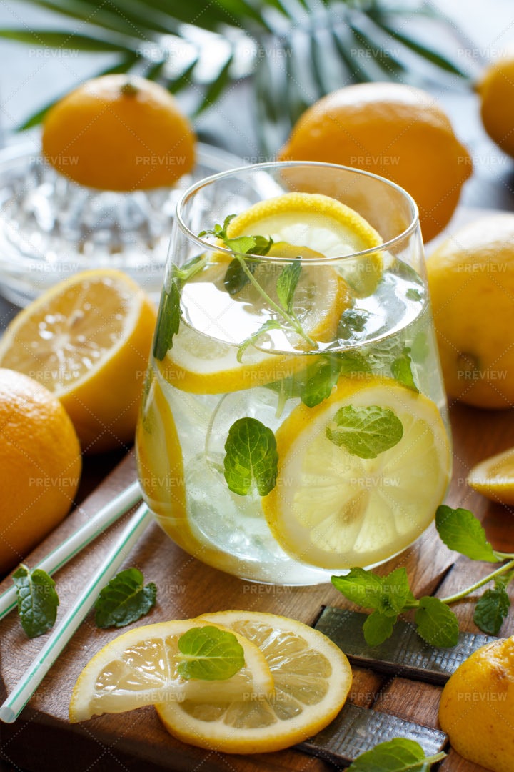 Lemon And Mint Drink: Stock Photos