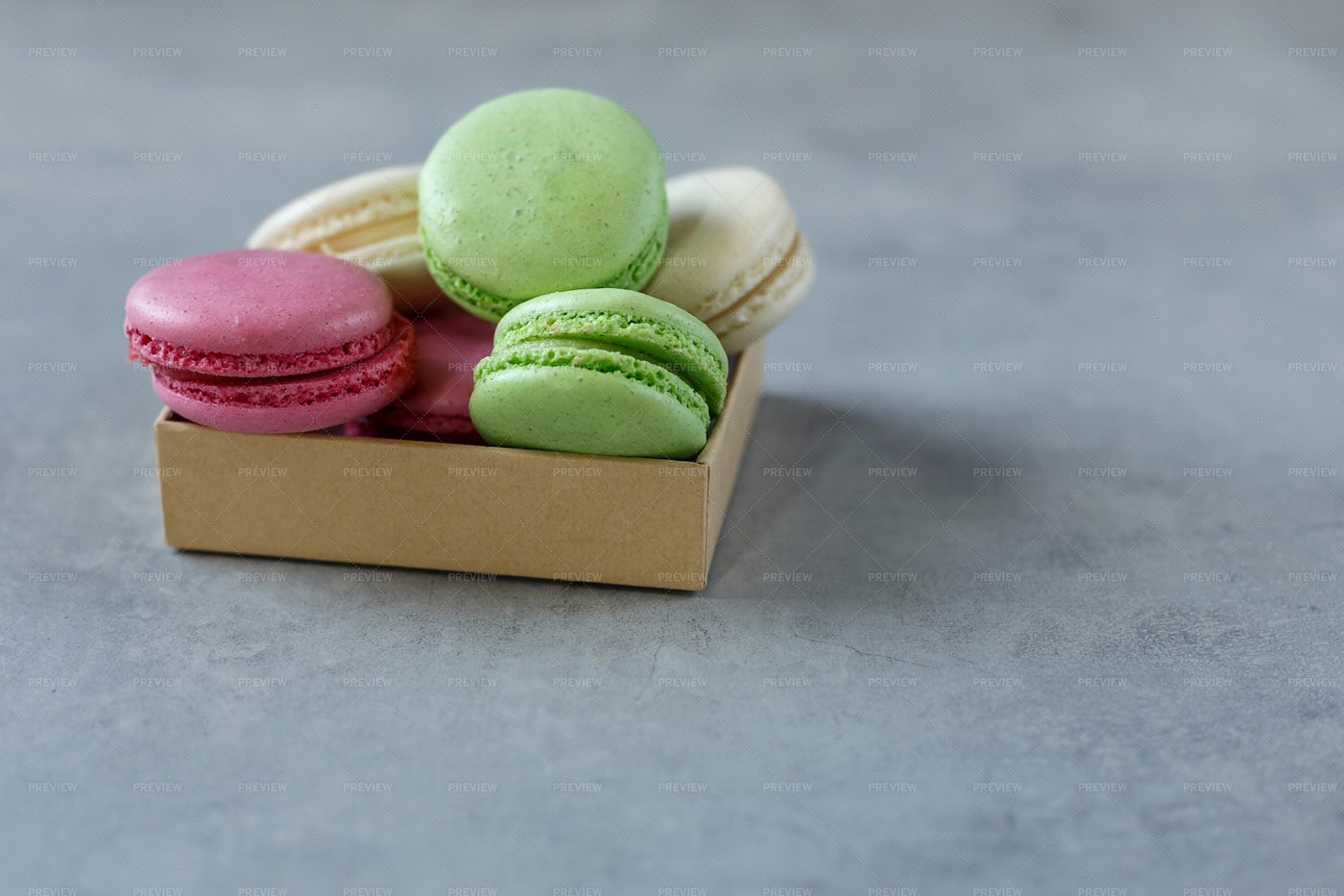 Macarons In Box: Stock Photos