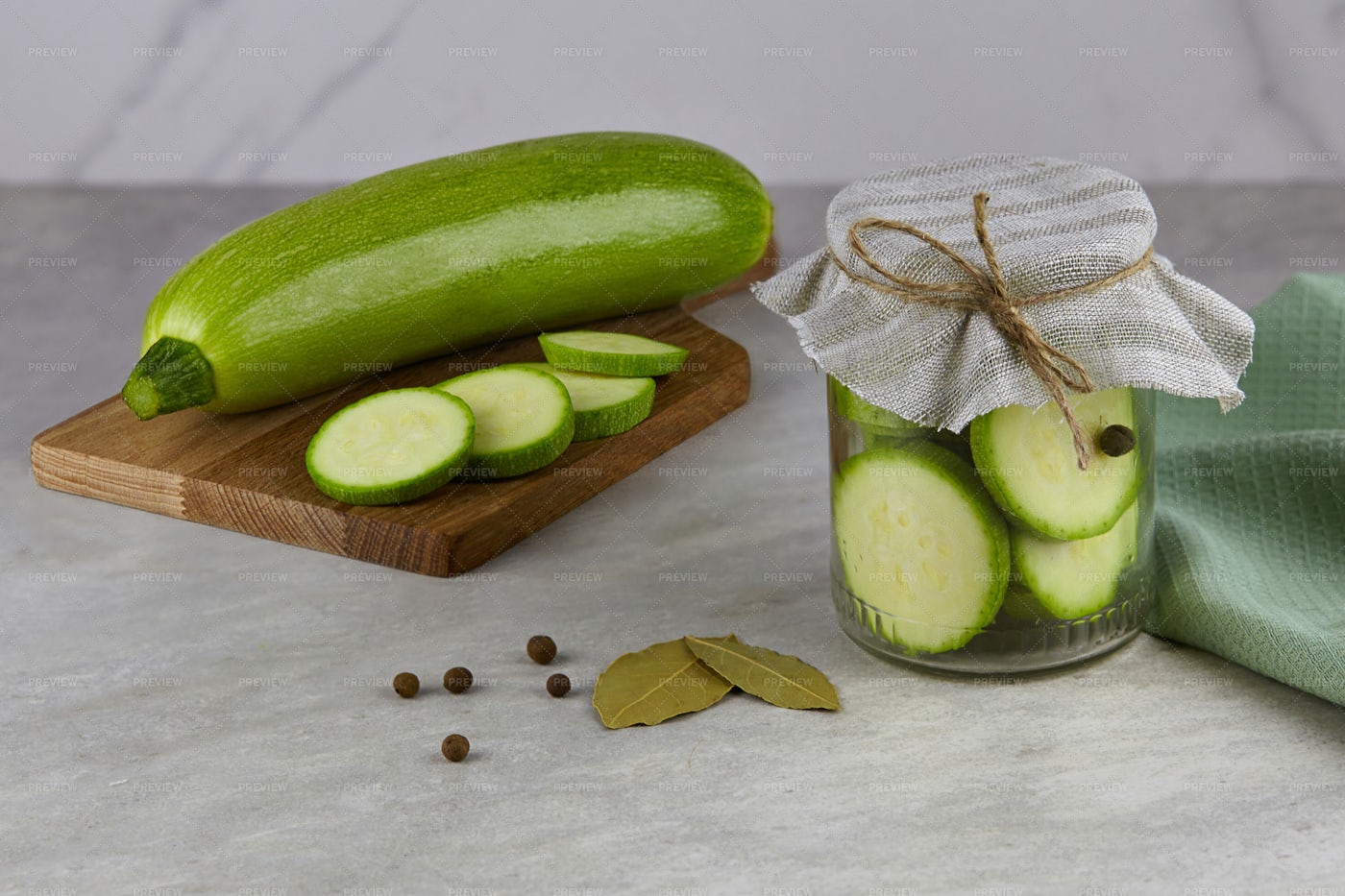 Fermented Zucchini: Stock Photos