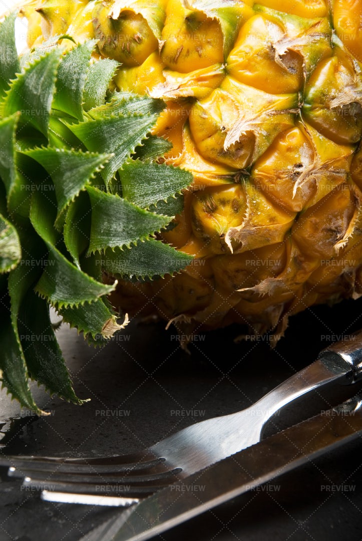 Pineapple: Stock Photos