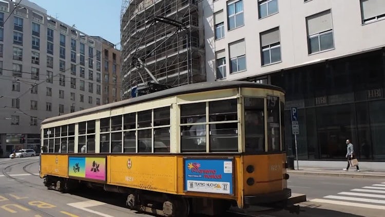 Vintage Tram In Milan: Stock Video