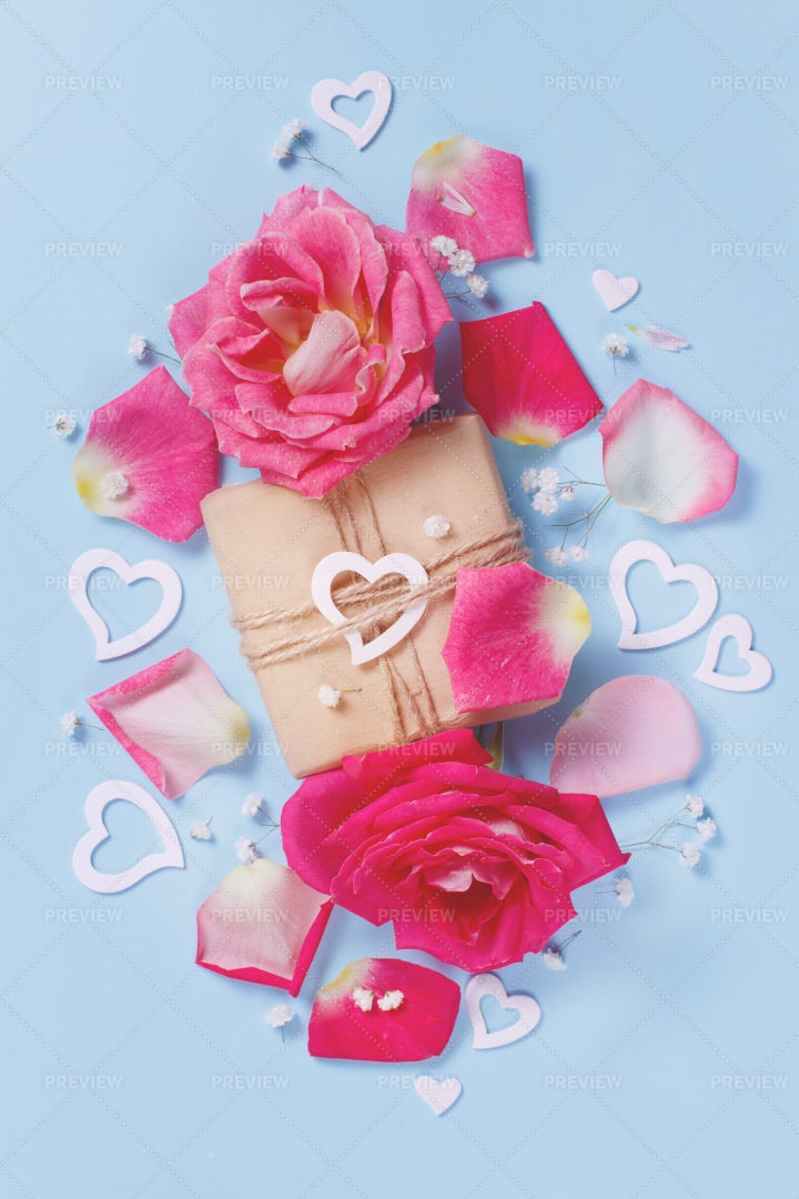Roses And Gift Box: Stock Photos