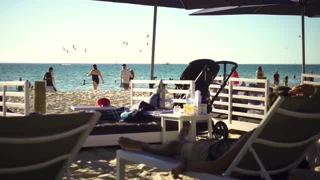 Relaxing At The Beach: Stock Video