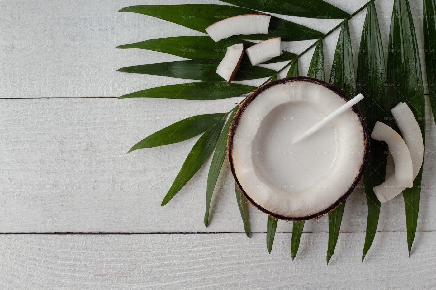 Coconut Milk: Stock Photos