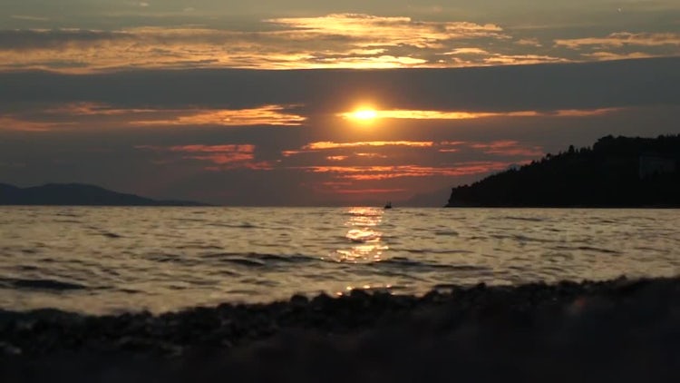 Relaxing Ocean Sunset Scene: Stock Video