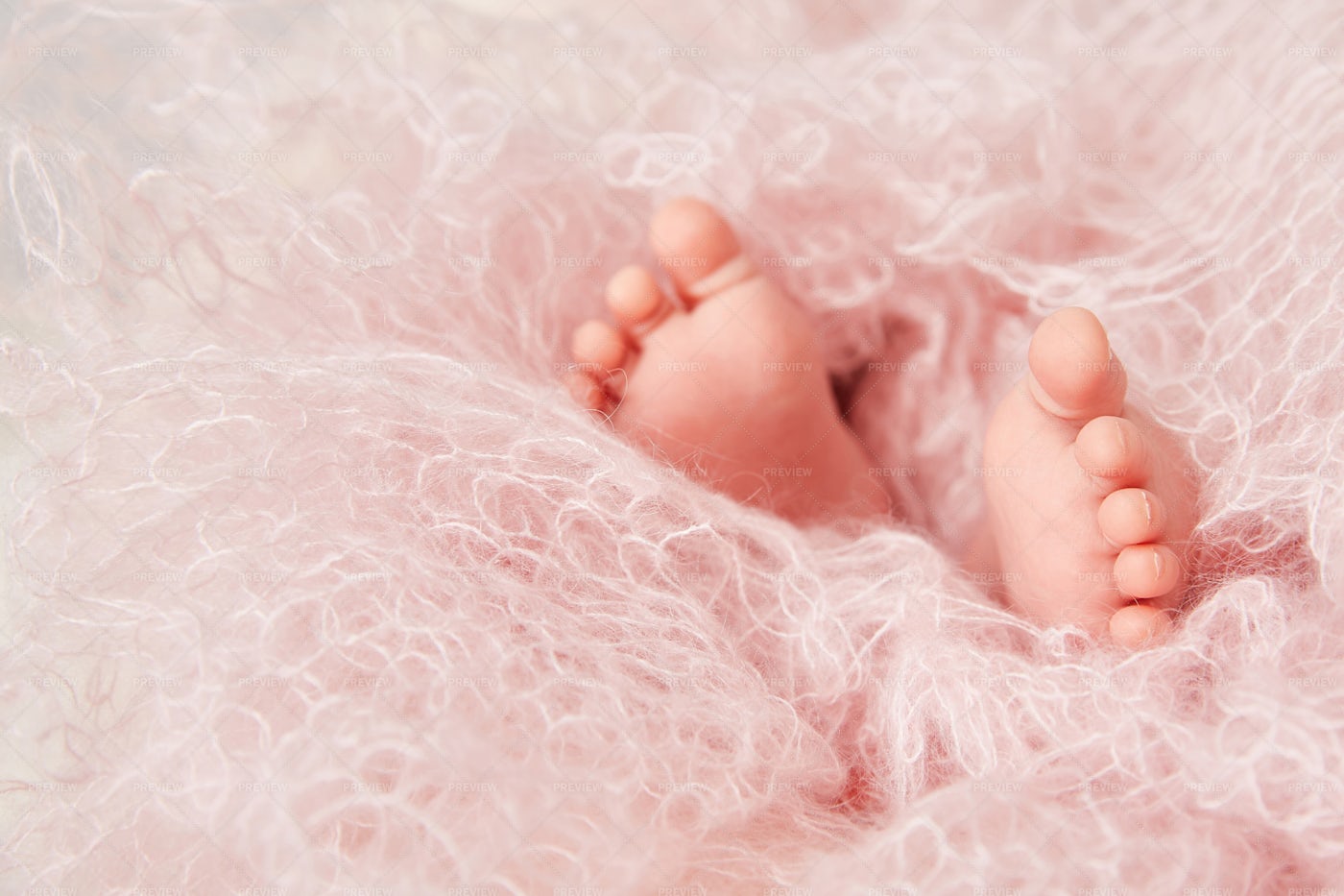 Baby Legs: Stock Photos