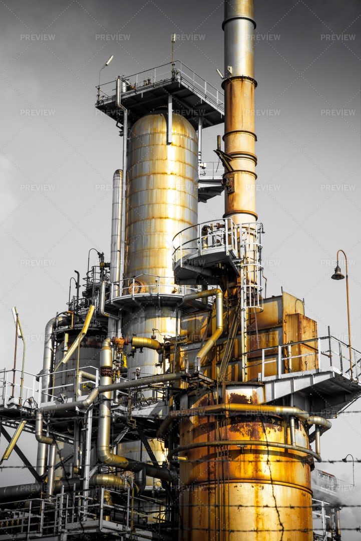 Refining Oil Factory: Stock Photos