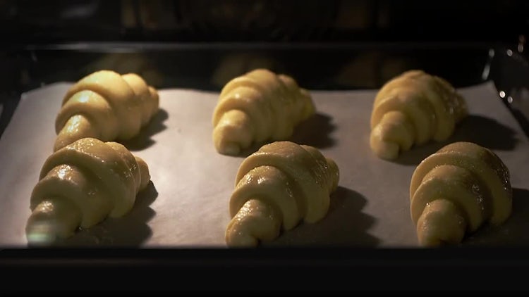 Time Lapse Of Baking Croissants : Stock Video