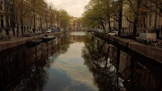 Amsterdam Canals During Late Afternoon: Stock Video