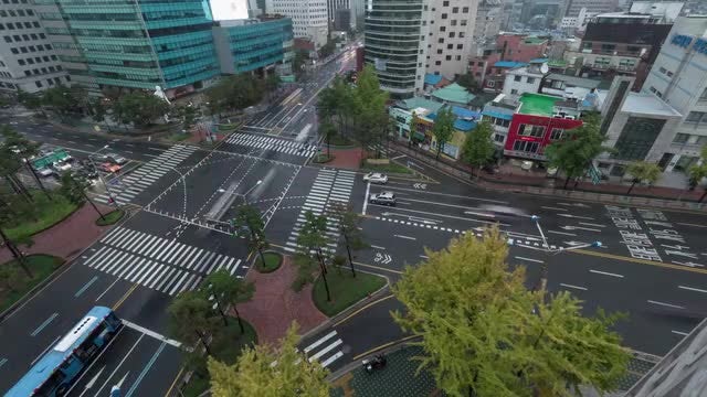 Time Lapse Of Busy Intersection : Stock Video