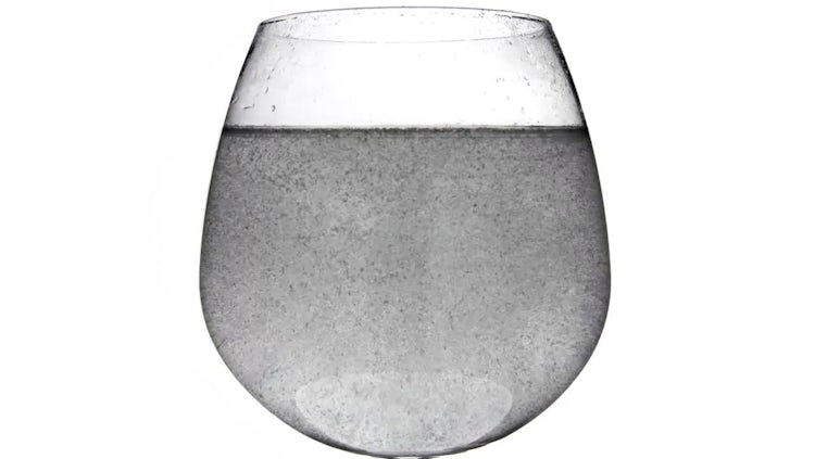 Dissolving Tablets In A Glass: Stock Video