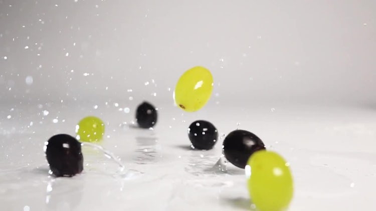 Grape Fall Down And Bounce: Stock Video