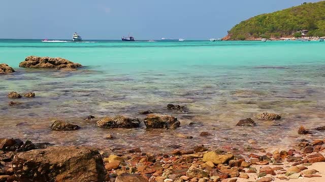 Rocky Beach: Stock Video