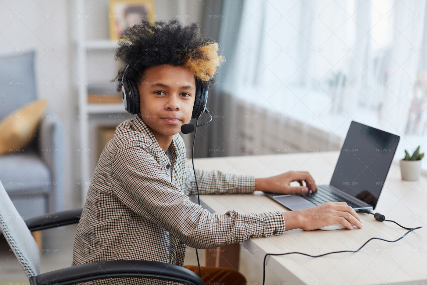 Young Gamer: Stock Photos