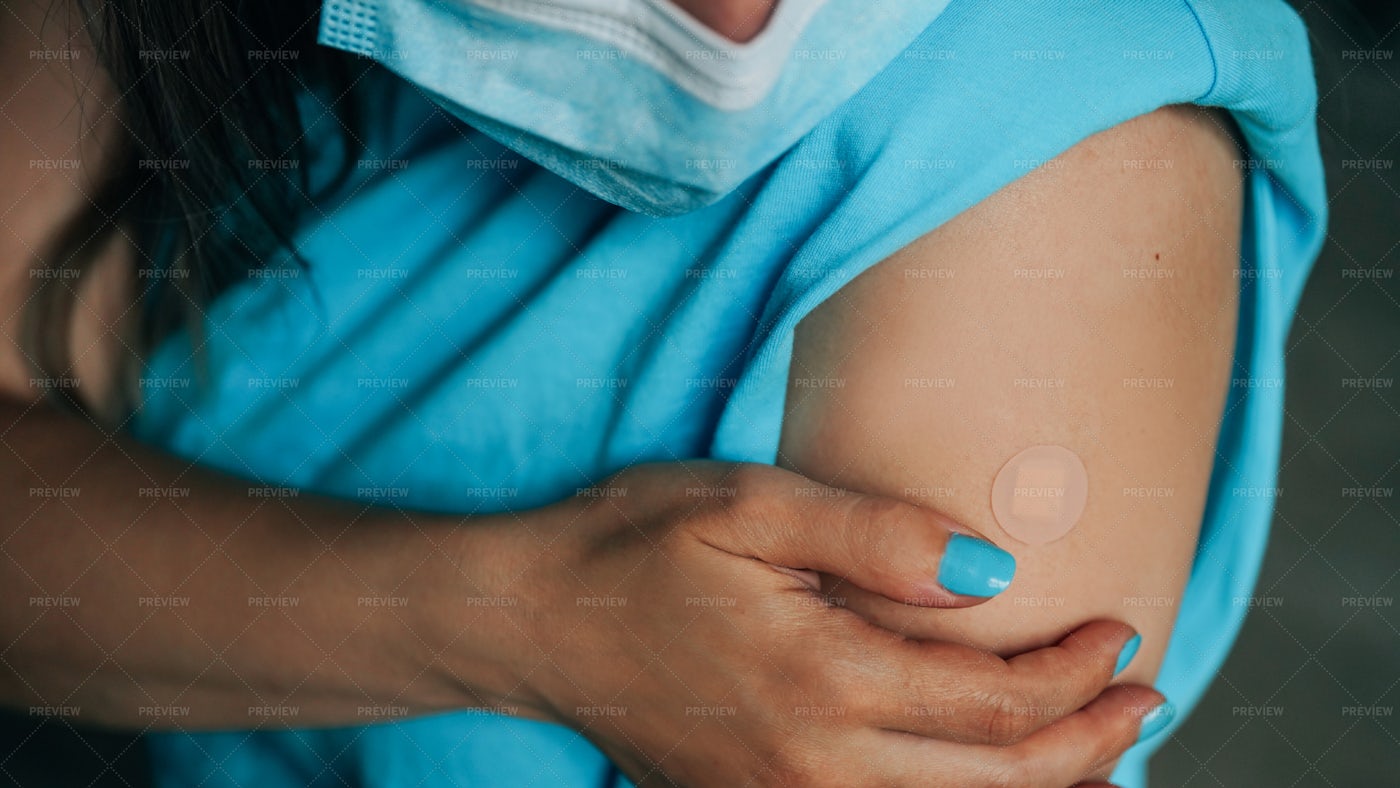 Vaccinated Girl: Stock Photos