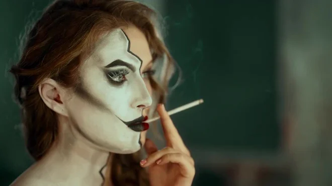 can u do a ghost with a cigarette 5 Ways to Learn Smoking Tricks can u do a ghost with a cigarette 5 Ways to Learn Smoking Tricks